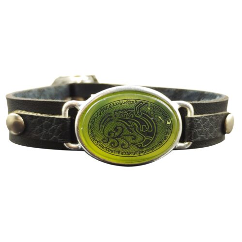 Men's Faux Leather Bracelet with Agate & Surah Al-Fajr Design – Islamic Jewelry