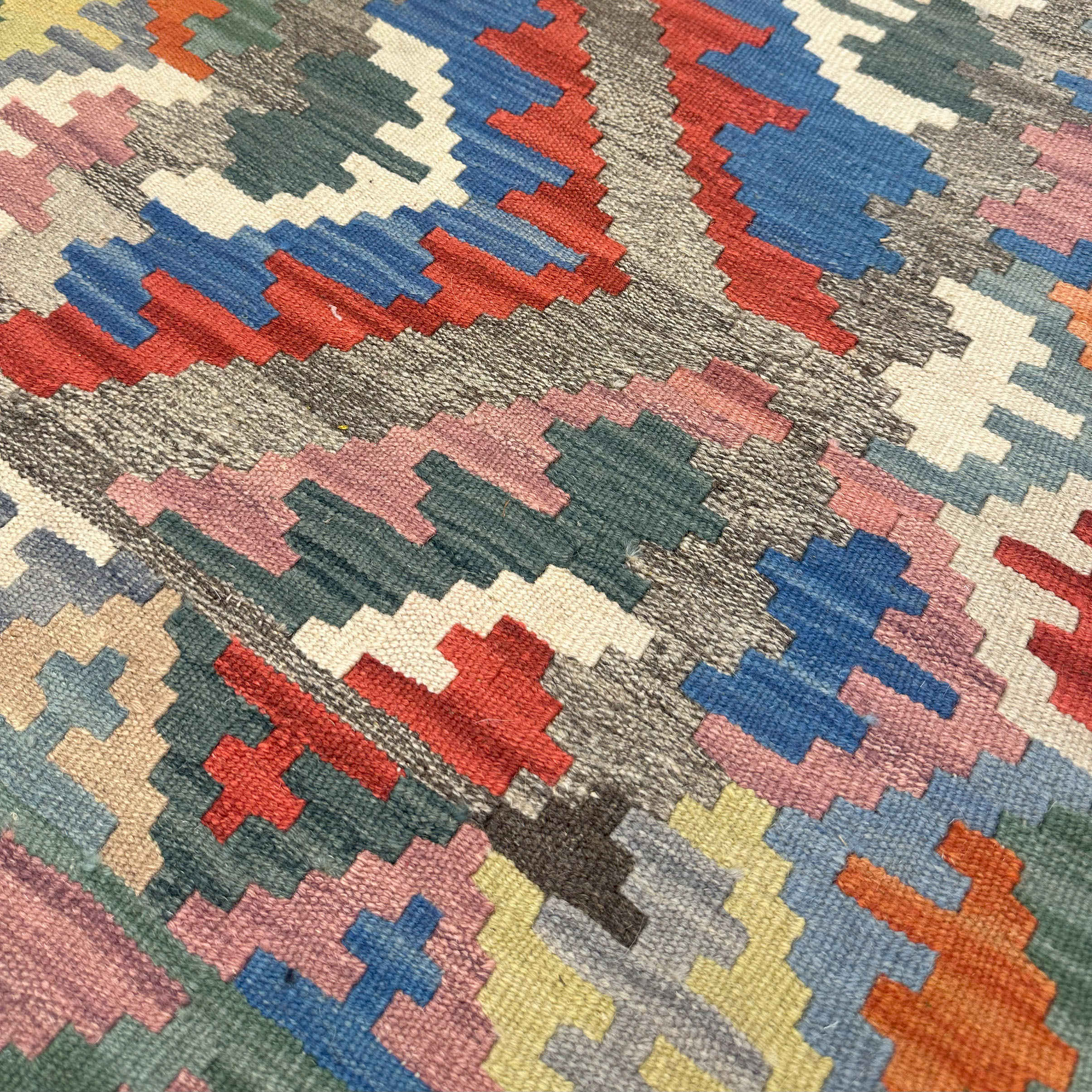 Firuzabad Qashqai Geometric Kilim Rug – Genuine Handwoven Persian Wool