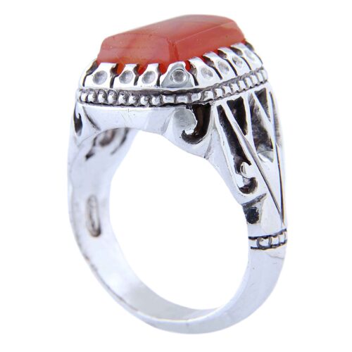 Yemeni Aqeeq Silver Gemstone Ring for Men – Handcrafted Traditional Persian Design