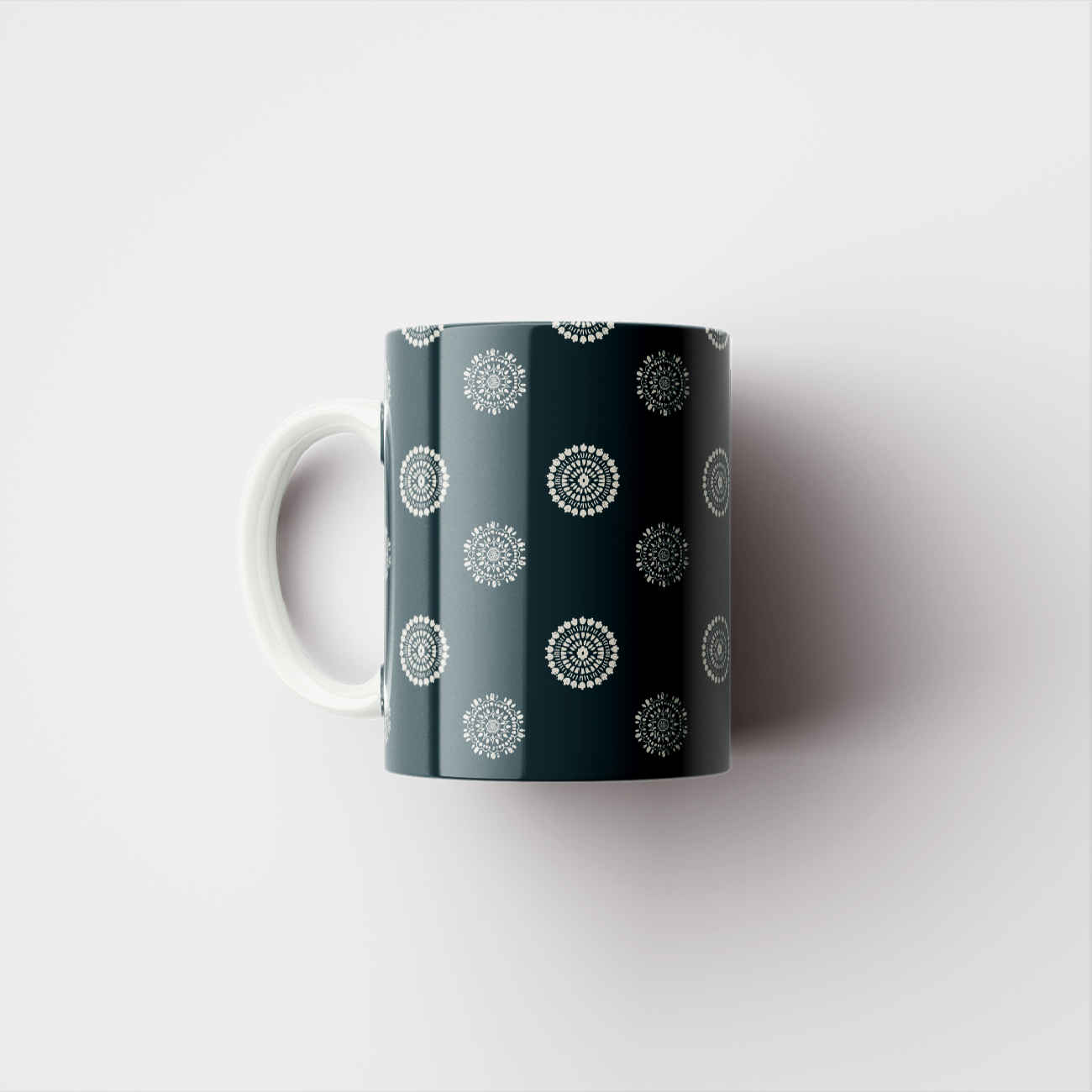 Ceramic Coffee Mug with Handel in White Color