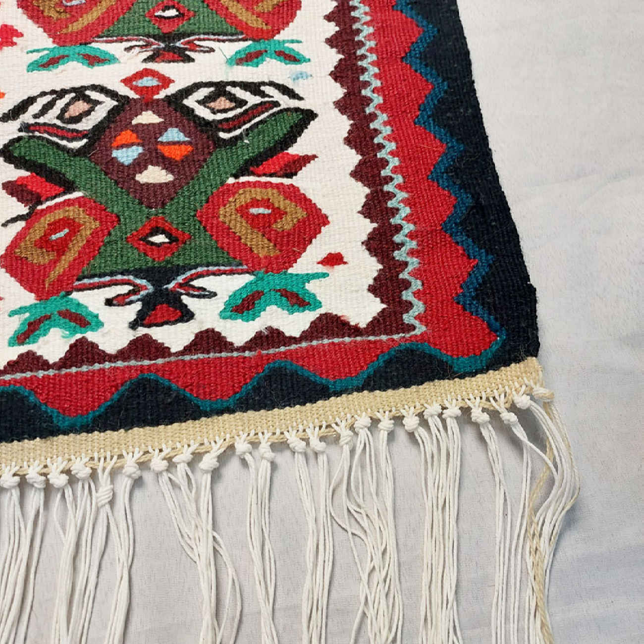 Red Geometric Kilim Rug – Handwoven Persian Acrylic Quality Product
