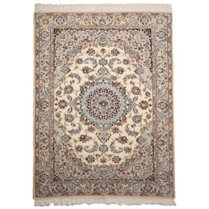 Hand-Knotted Persian Isfahan Rug (Lachak Toranj Floral Medallion) – Cream Wool