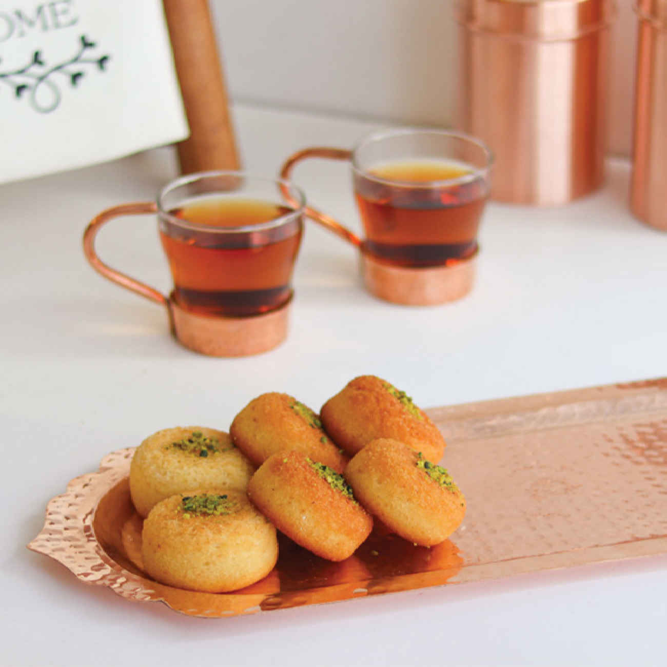 Persian Copper Serving Tray – Traditional Hammered Oval Tray