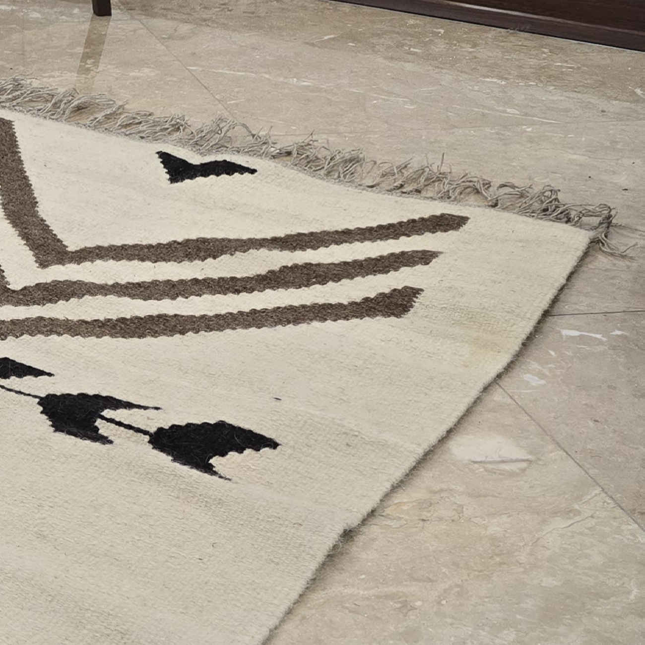 Cream Geometric Kilim Rug by Ardabil Artisans – Handwoven Persian Wool