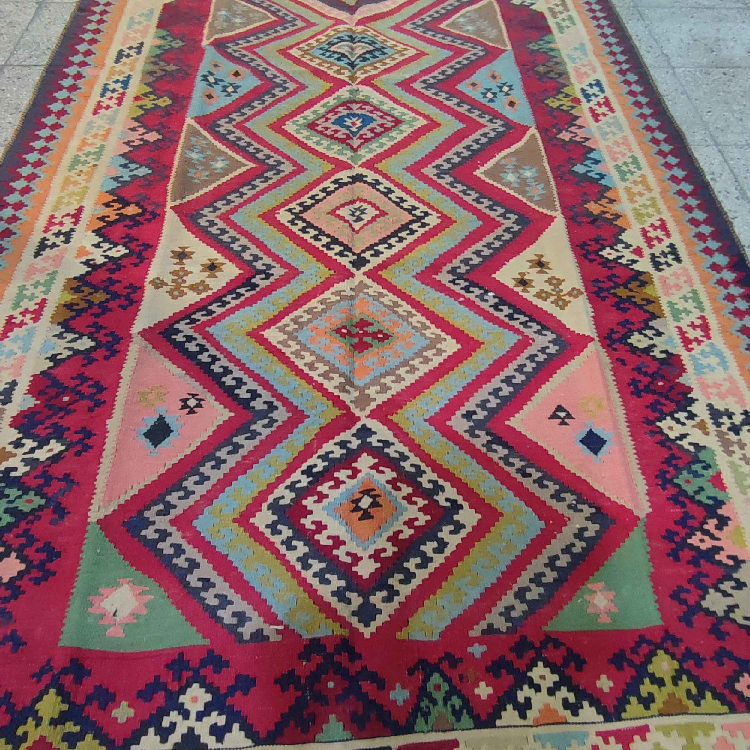 Tabriz Qashqai Geometric Kilim Runner – Genuine Handwoven Persian Wool