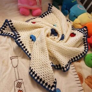 Handwoven Crocheted Baby Bedspread – Perfect for Nursery Decoration