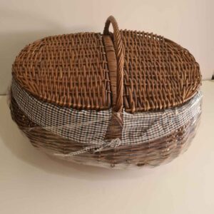 Woven Picnic Basket – Oval with Lid & Cover