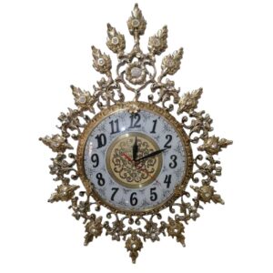 Brass Wall Clock with Charm and Sophisticated Design – Timeless Elegance
