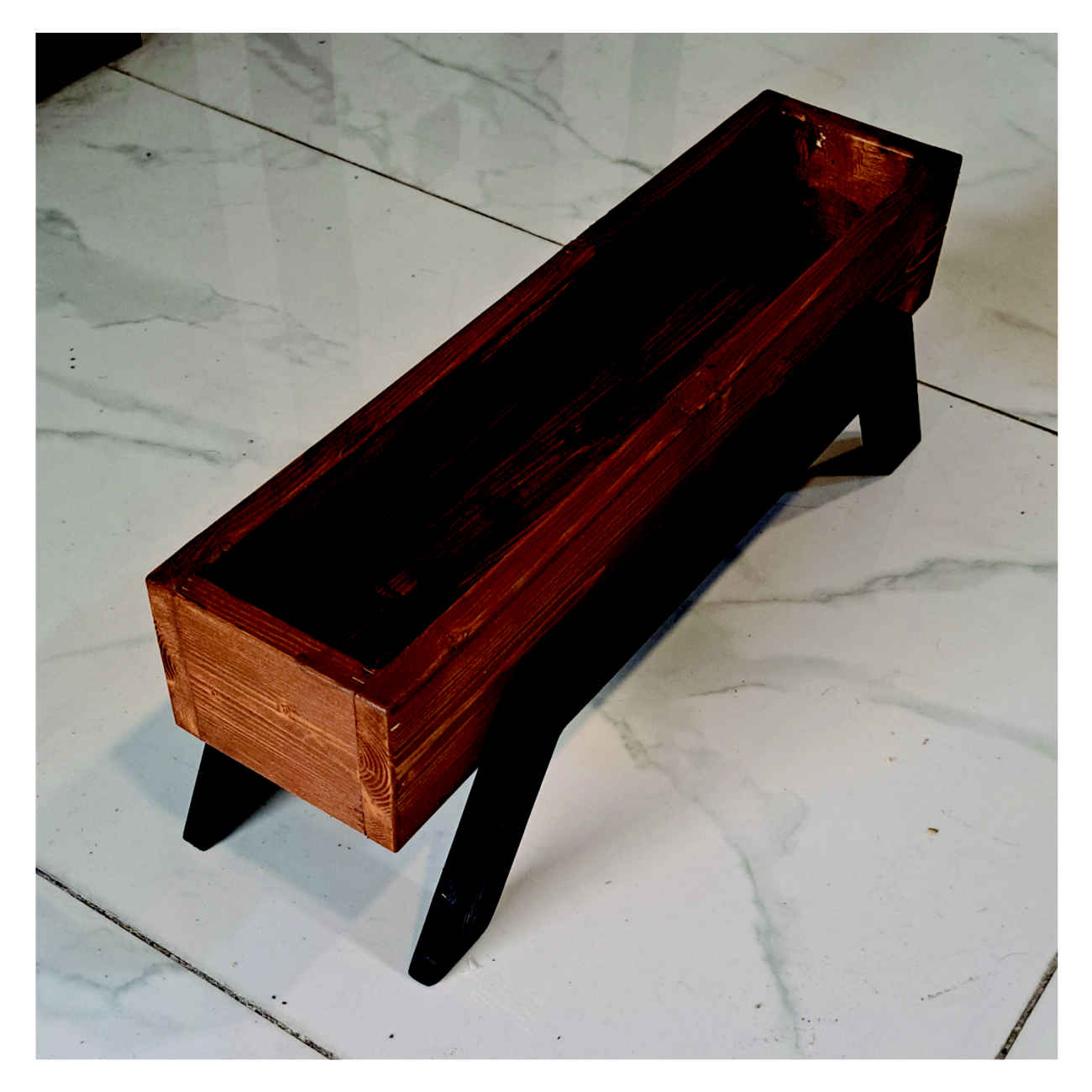 Decorative Wooden Vase with a Rectangular Silhouette, Suitable for Both Indoor and Outdoor Decor Arrangements