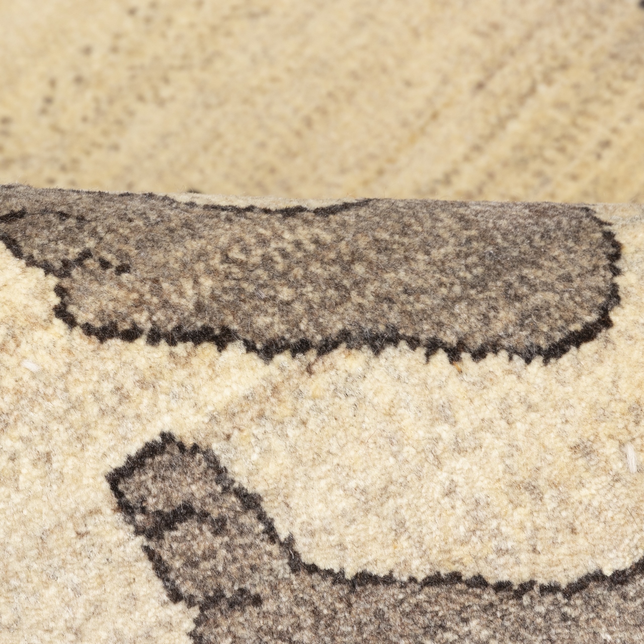 Genuine Handwoven Persian Lion Motif Gabbeh Rug – Cream Wool Blend