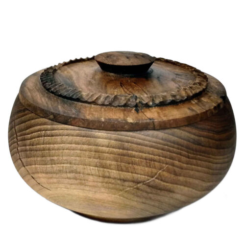 Wooden Candy Bowl – A Versatile and Sustainable Addition for Your Home’s Entertaining Needs