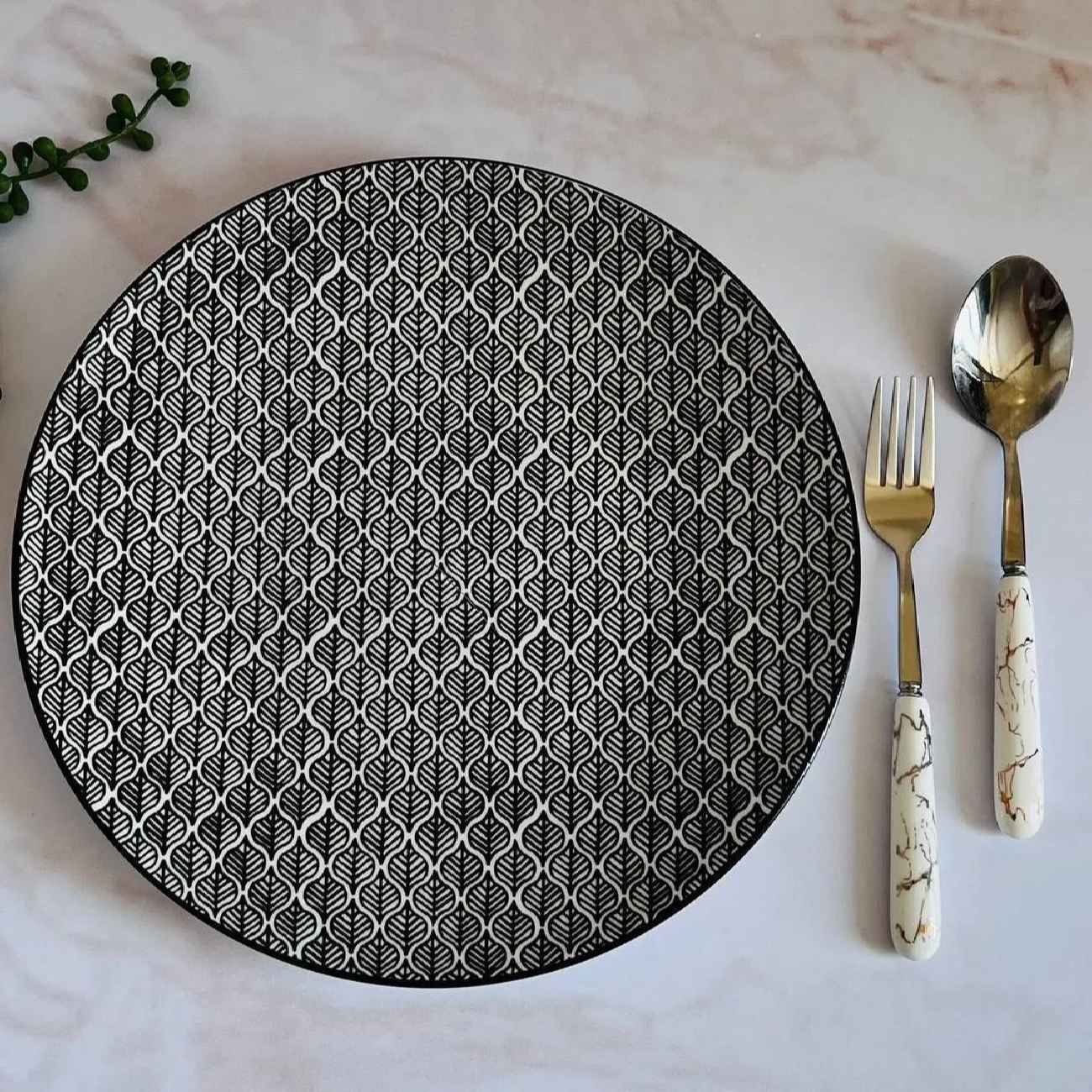 Ceramic Dinnerware Plate – Dishwasher Safe, Durable Perfect for Your Home