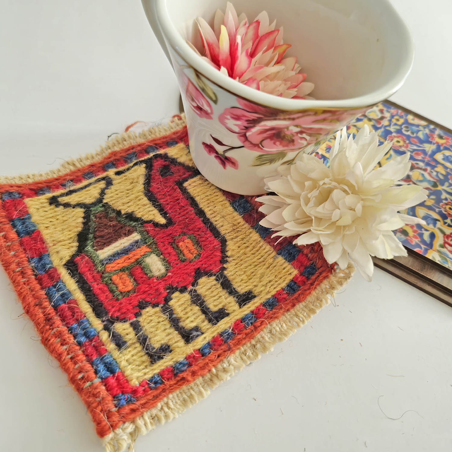 Handwoven Kilim Coaster – Cream Camel Motif, Boho Wool Square for Tables