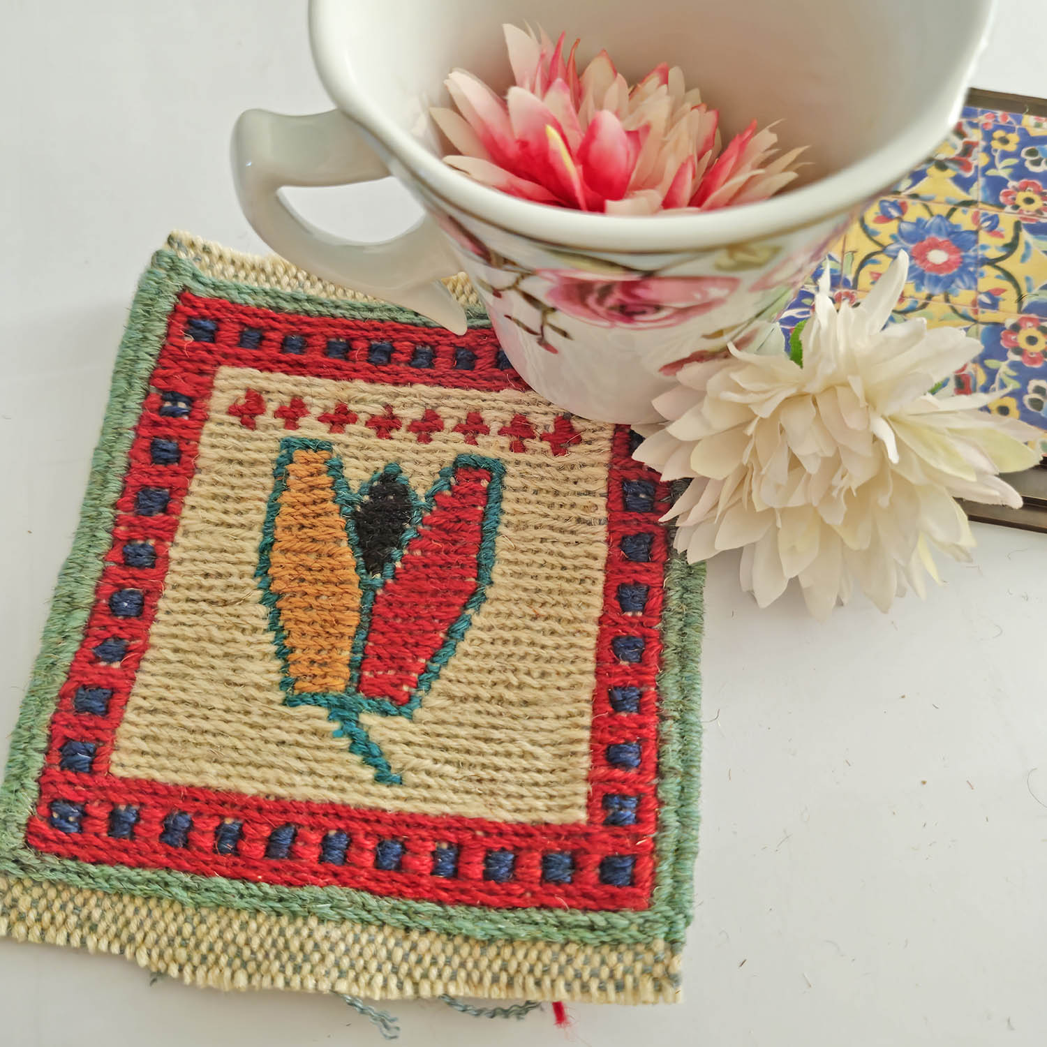 Fars Kilim Coaster – Cream Pistachio Pattern, Handwoven Wool Square