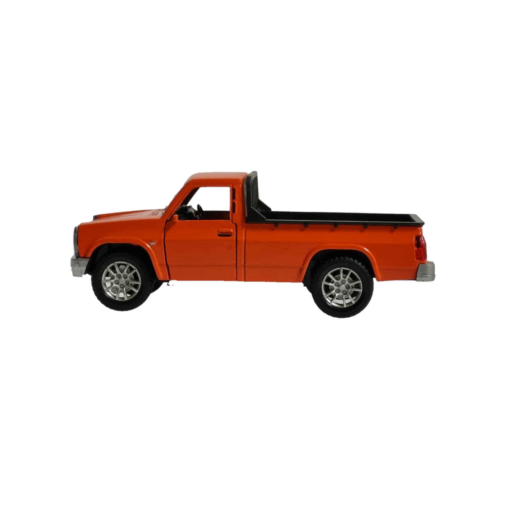Nissan Junior 2000 Pickup Truck Toy Diecast – Suitable for Freight Transportation in Orange