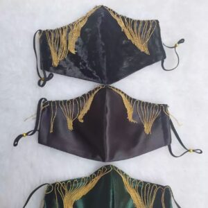 Velvet Evening Face Mask with Chain Detail – Elegant Accessory for Formal Events