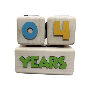 Wooden Cube Desk Calendar – Rustic Desk Accessory