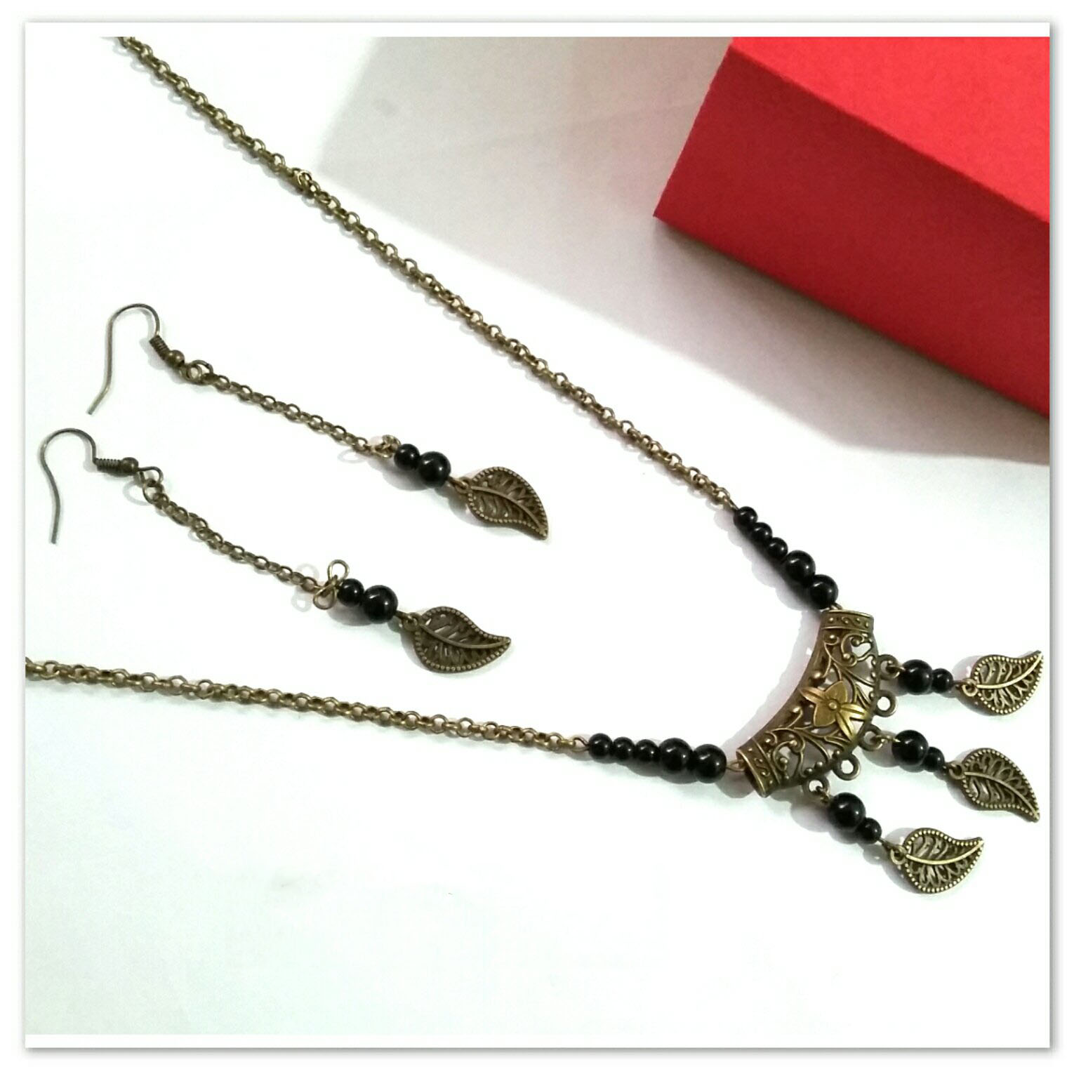Bronze Jewelry Set – Bohemian Bronze Leaf and Bead Set