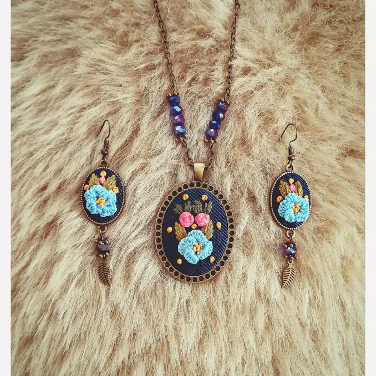 Handmade Embroidered Jewelry Set – Dark Blue Floral Art