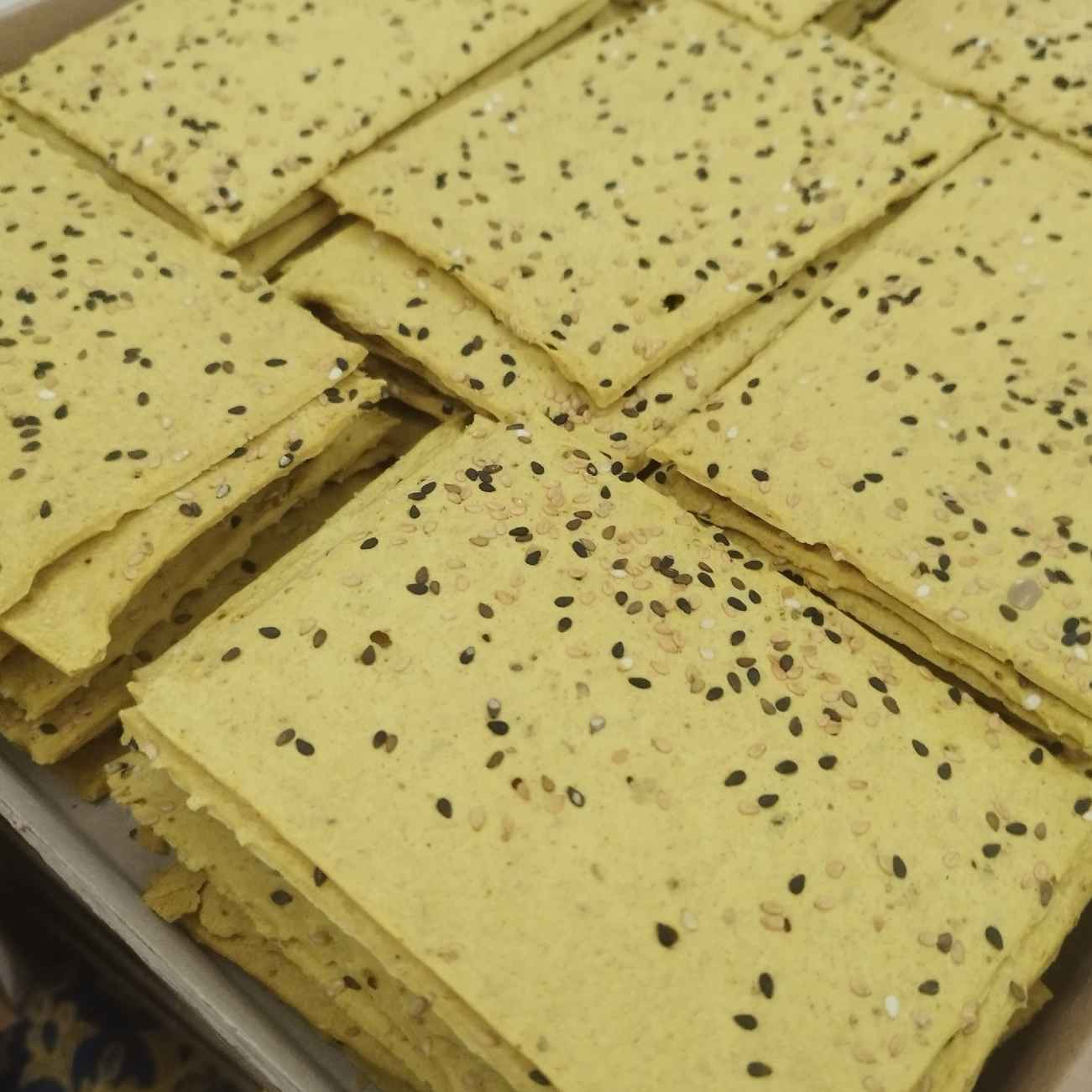 Traditional Persian Herb and Sesame Cracker 500g