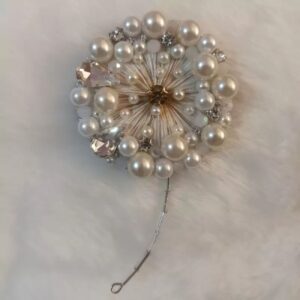 Hand-Embroidered Jewel Brooch in The Shape of Tooth