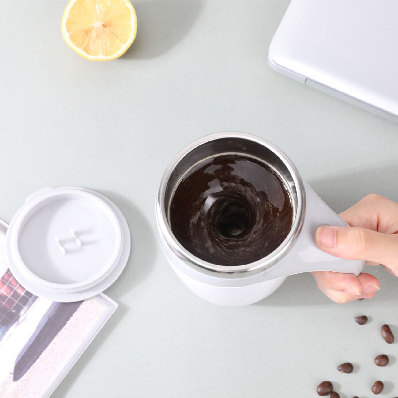 Automatic Stirring Travel Mug – Model XD-860 (380ml)