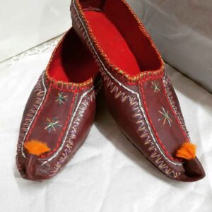 Charooq Persian Leather Slippers – Handcrafted Slippers from the Heart of Persia