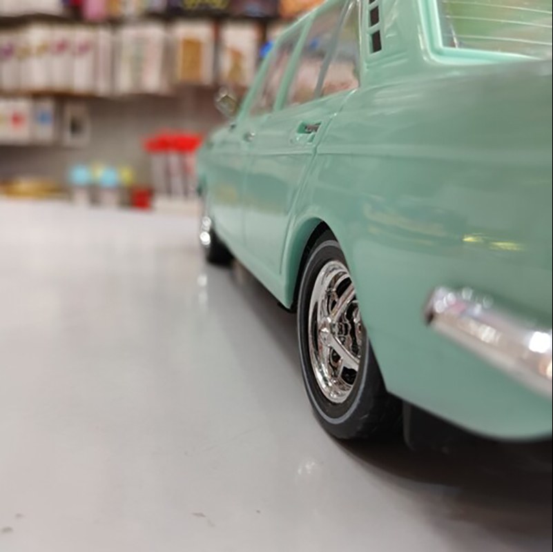Classic Paykan Javanan Toy Car with Benz-Inspired Headlights & Lights