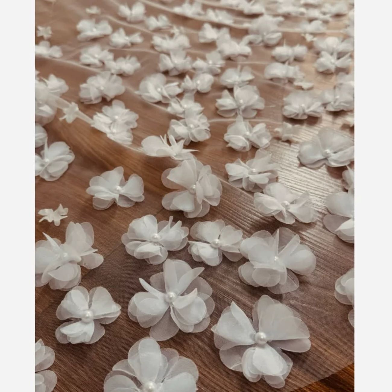 Handmade Sheer Bridal Veil – Embroidered Floral Lace (150cm)