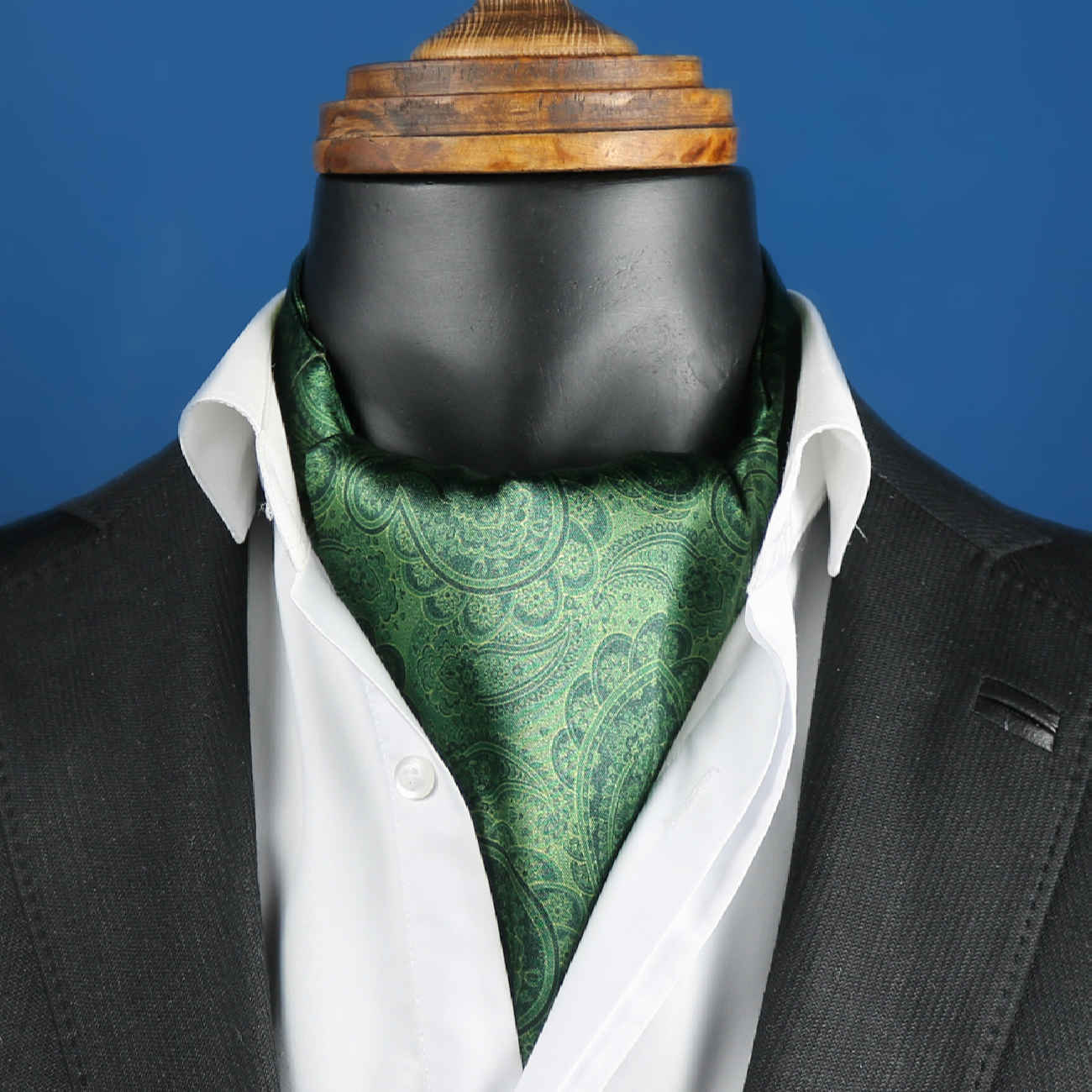 Classic Style Ascot Tie Suitable for Men with Floral Paisley Pattern in Green