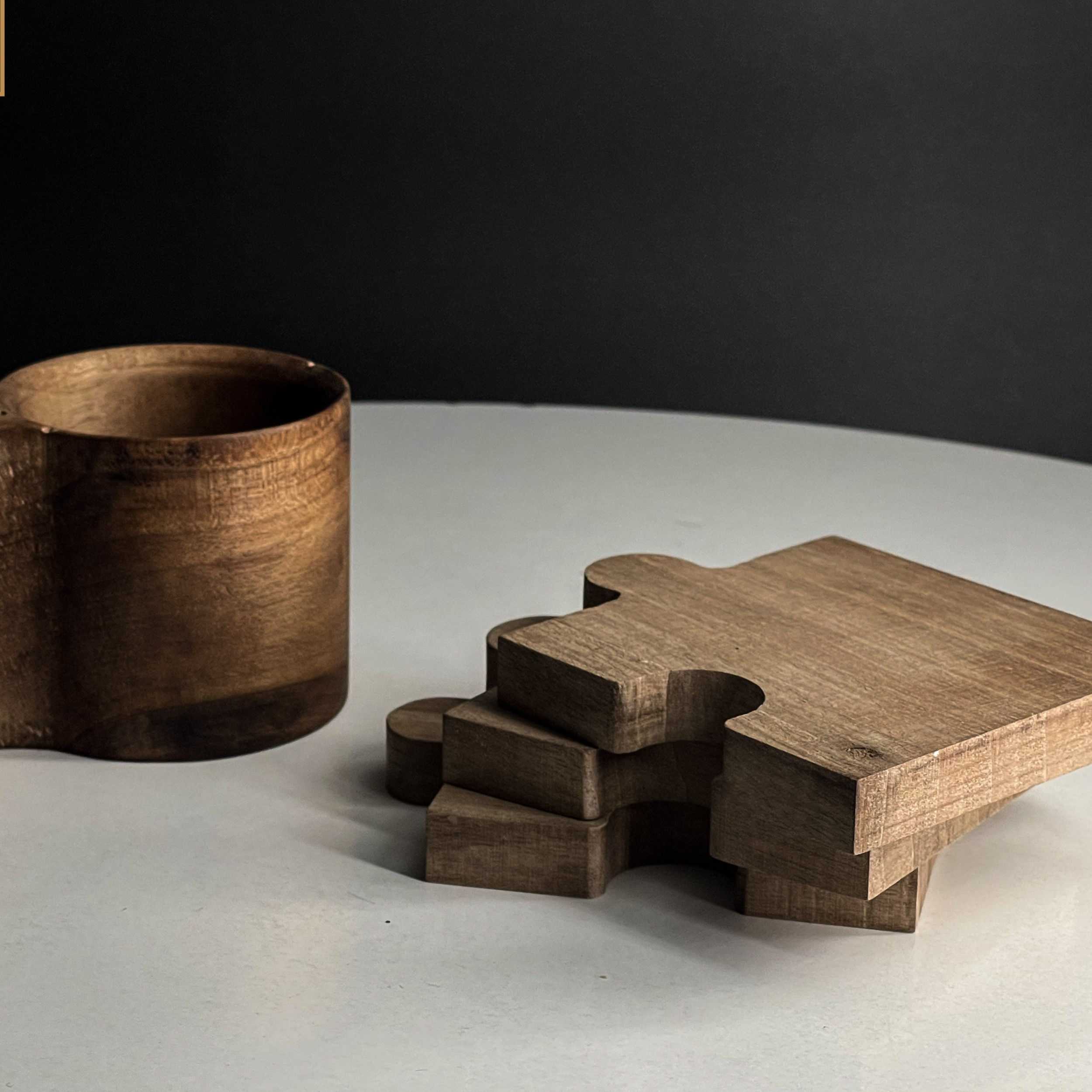 Natural Wood Puzzle Coasters 4-Pack – Eco-Friendly & Stylish Everyday Use