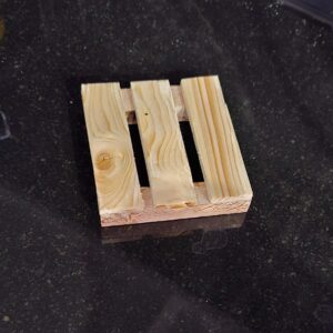 Natural Wooden Pallet Coasters 6-Pack – Durable Table Protection for Daily Use