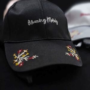 Black Satin Baseball Cap – Minimalist and Elegant Style