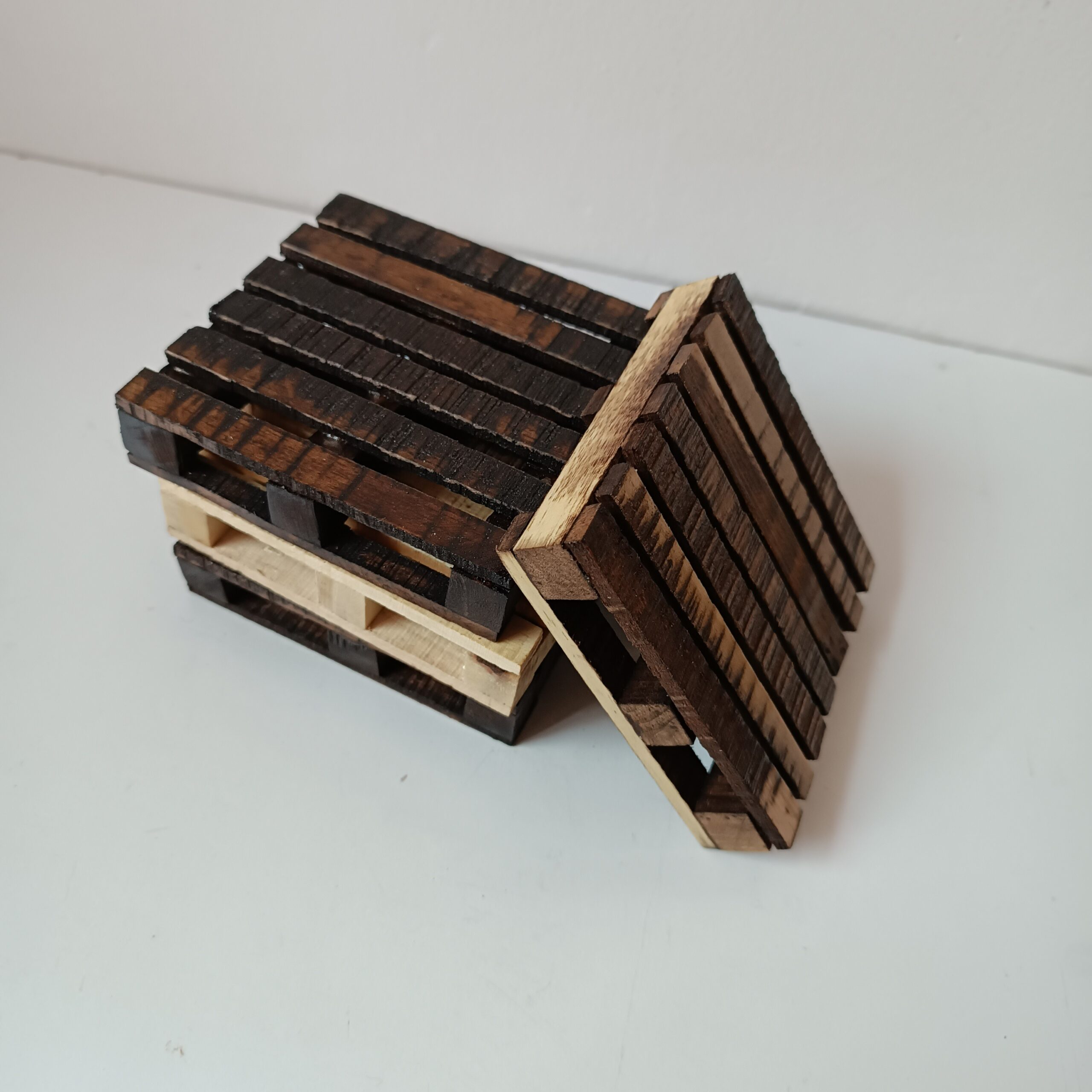 Rustic Pallet Wooden Coasters 6-Pack – Perfect Boho Home Accessory for Drinks