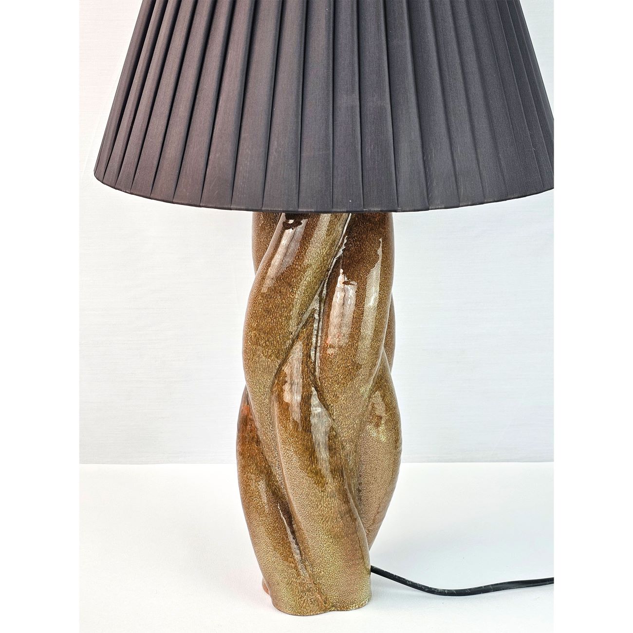 Minimalist Trunk Design Ceramic Table Lamp – Sculptural Decorative Lighting
