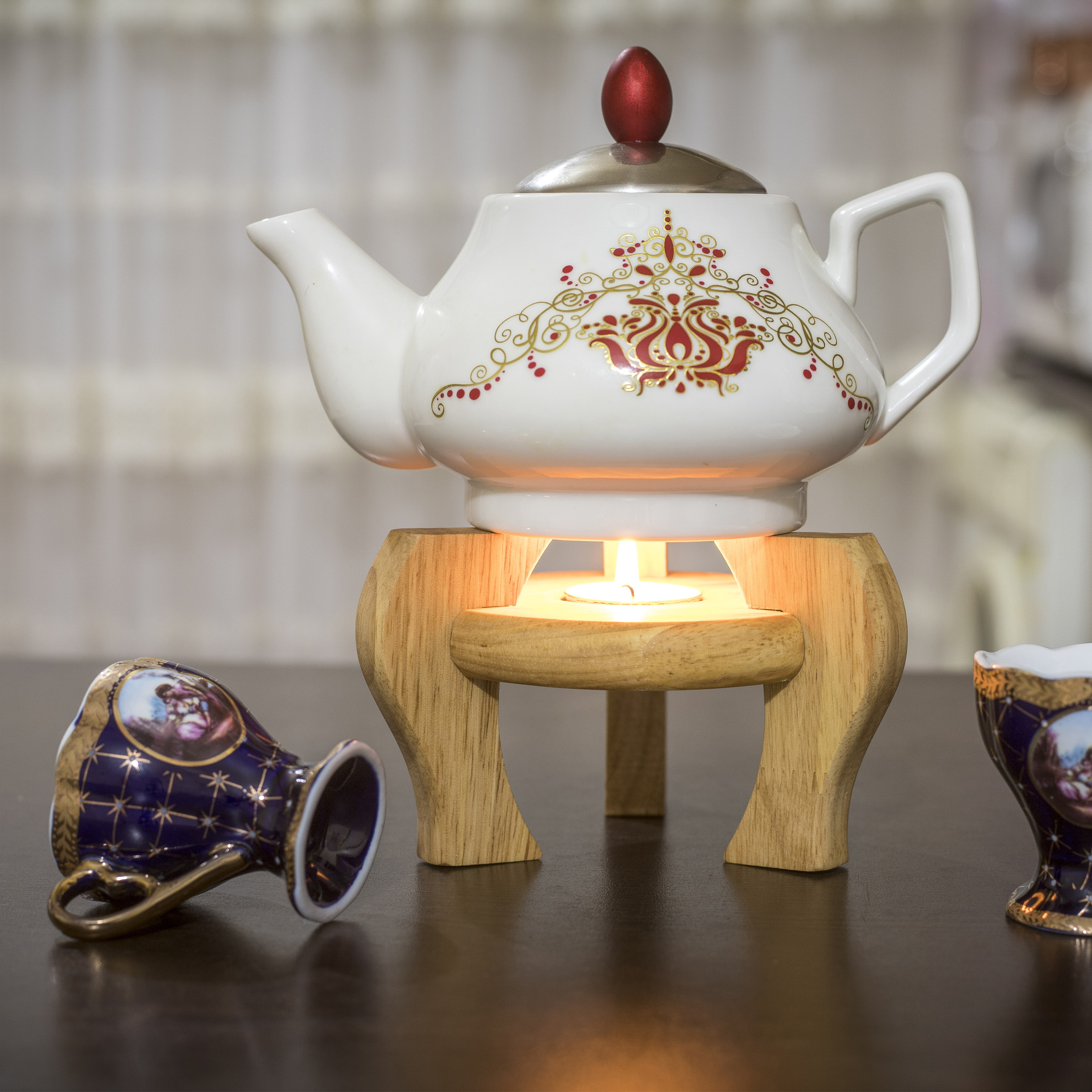 Elegant Wooden Teapot Warmer – Maintain the Ideal Temperature for Your Tea