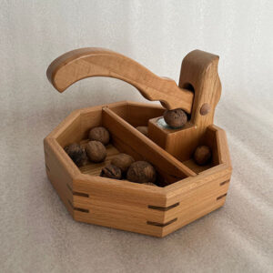 Premium Beech Wood Nutcracker – Stylish Kitchen Accessory, for Walnuts and Nuts