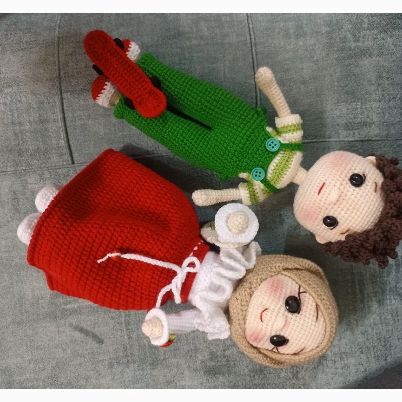 Amigurumi Crochet Hijab Doll Set – Girl & Skateboarder Boy