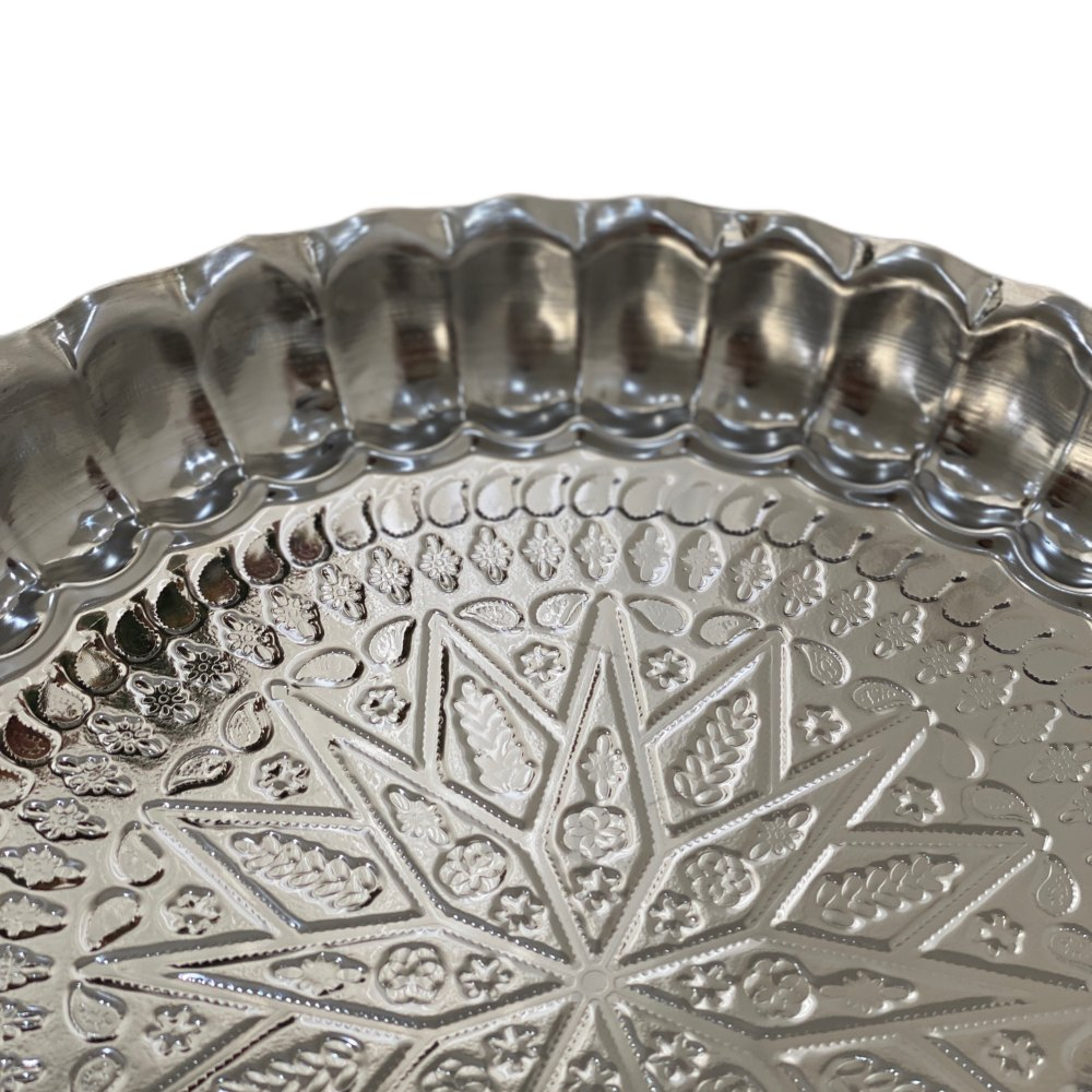 Elegant Stainless Steel Scalloped Serving Tray – Traditional Round Geometric Tray