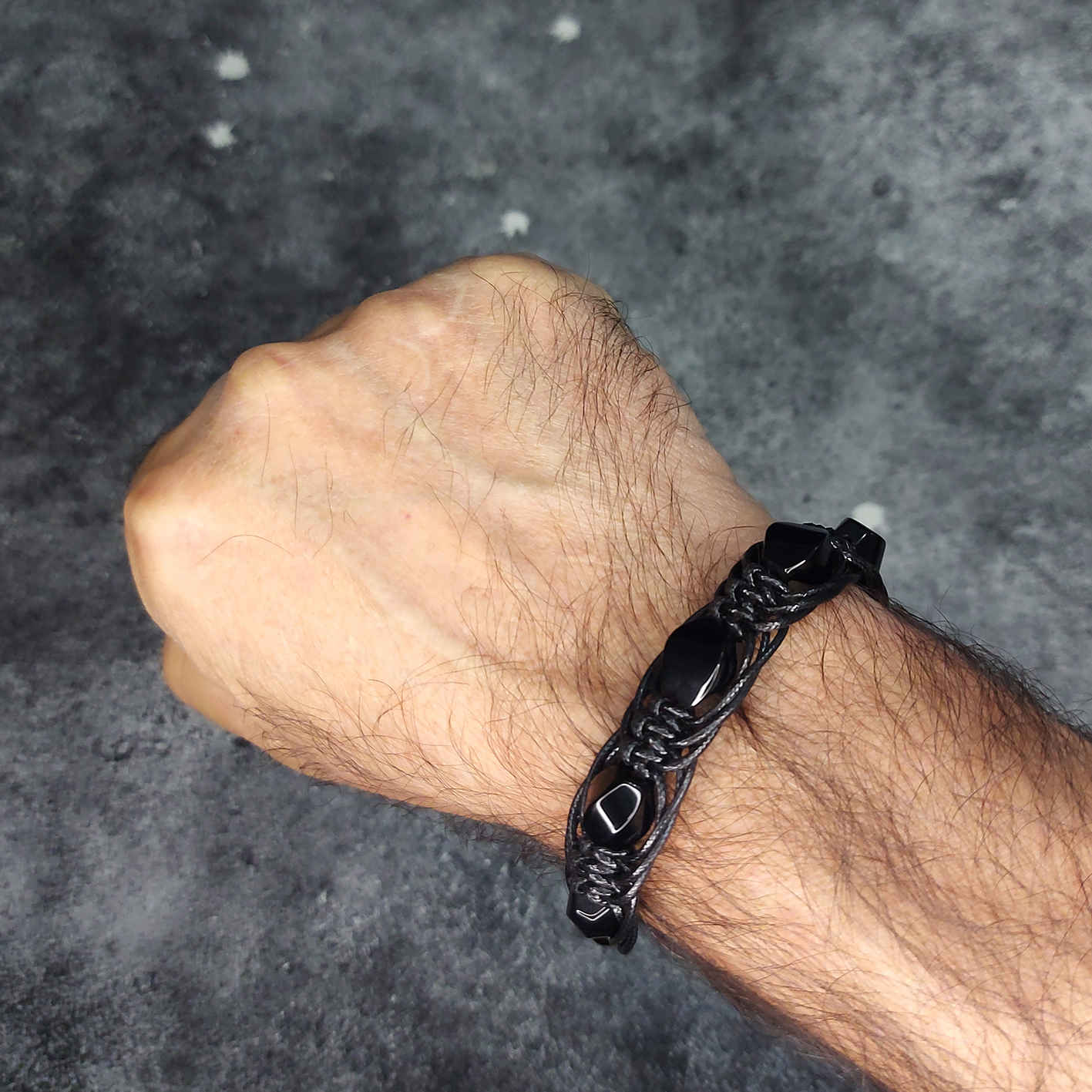 Men’s Black Agate Macrame Bracelet with Polished Beads – Natural Stone for Confidence & Protection
