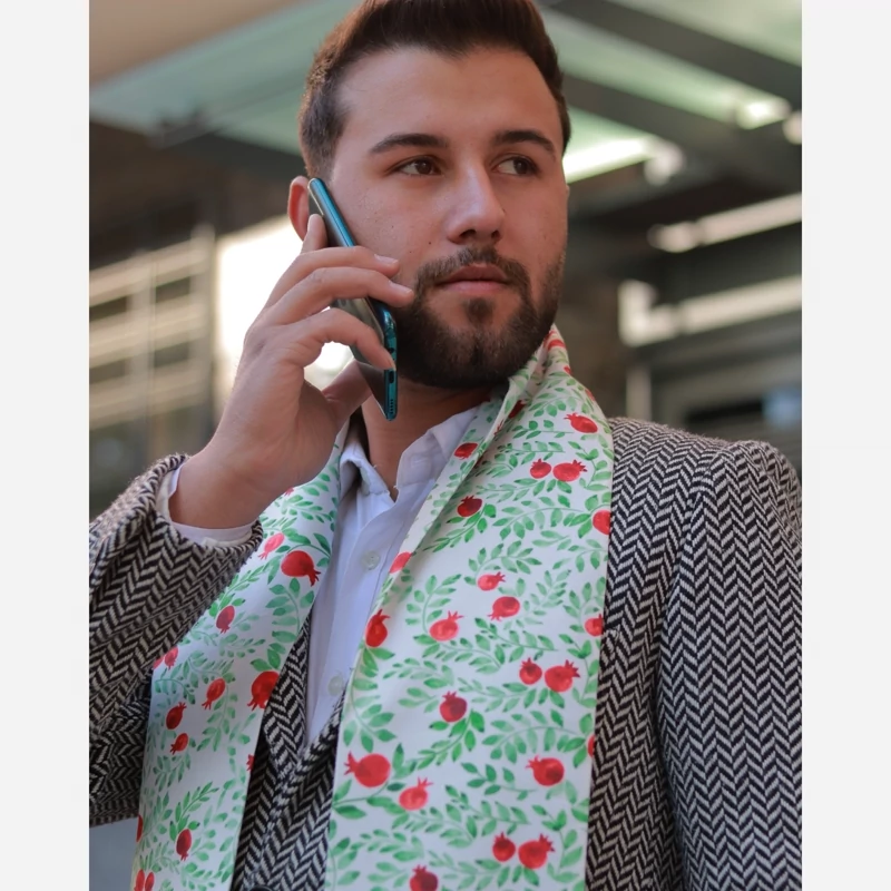 Traditional Iranian Men’s Silk Velvet Scarf with Pomegranate Design – Elegant, Four-Season Accessory