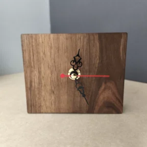 Persian Print Desk Clock Round with Calligraphy Nobate Asheghi