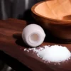 Handcrafted-Ceramic-Cat-Shaped-Salt-Shaker-–-Whimsical-Decorative-Kitchen-Accessory-for-Salt-and-Spice-Seasoning1