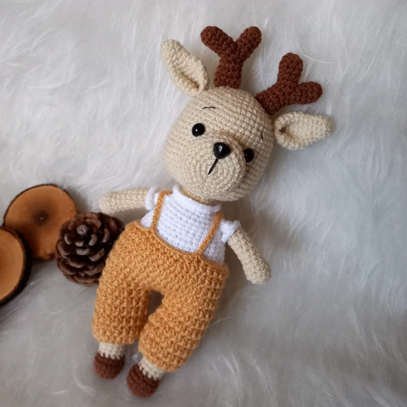 Handmade Knitted Deer Amigurumi – Cream Soft Plush Toy