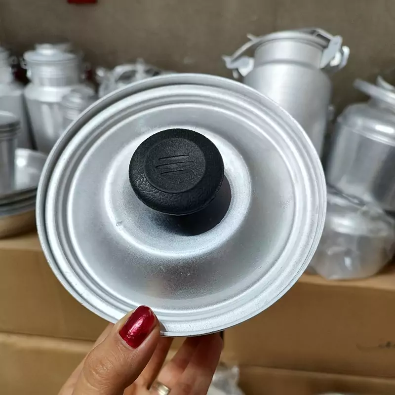 Mini Aluminum Pot with Lid – 16 cm Single-Serve Cookware for Food, Yogurt & Desserts